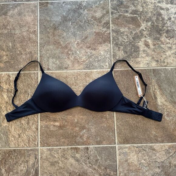 Skims Wireless Form Pushup Plunge Bra Onyx Size 32D - Picture 4 of 9